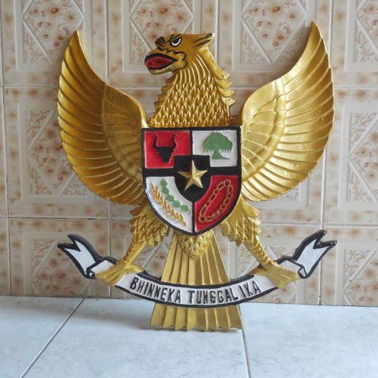 

garuda pancasila alat peraga pendidikan model penampang garuda pancasila ukuran 50cm