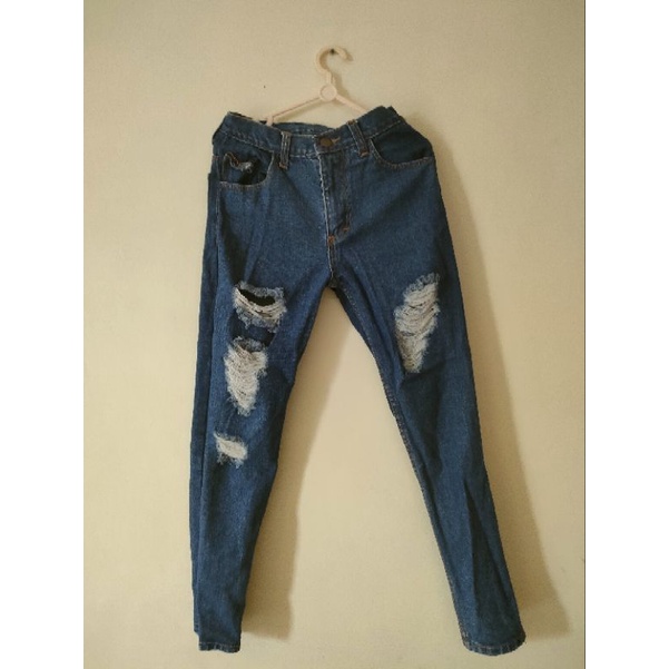 PRELOVED RIPPED JEANS