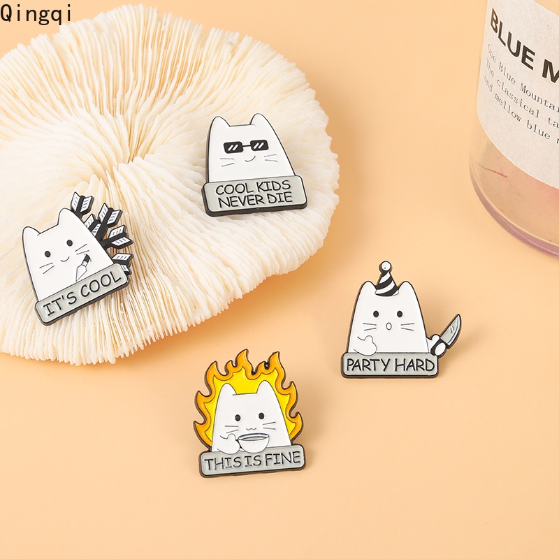 Bros Pin Enamel Bentuk Kucing Putih Lucu Untuk Pria / Wanita