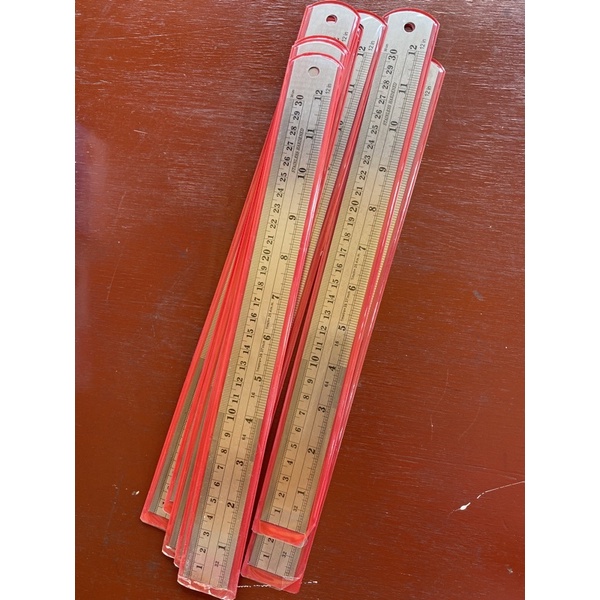 

Penggaris Besi Trifello panjang 30cm