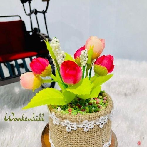 Furniture rangkaian bunga mawar mini kuncup hiasan bunga plastik artifisial , set pot goni yg unik dan aesthetic hiasan serbaguna