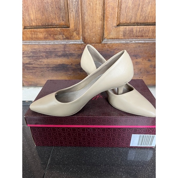 DEXTER COMFORT SIZE 37