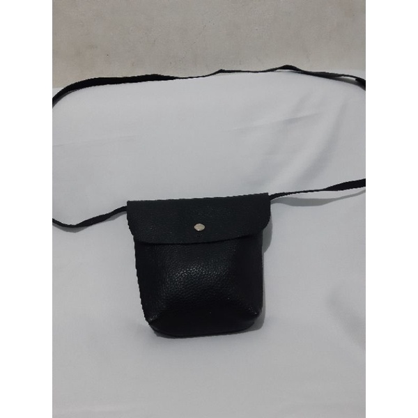 Tas Sling Hp Preloved