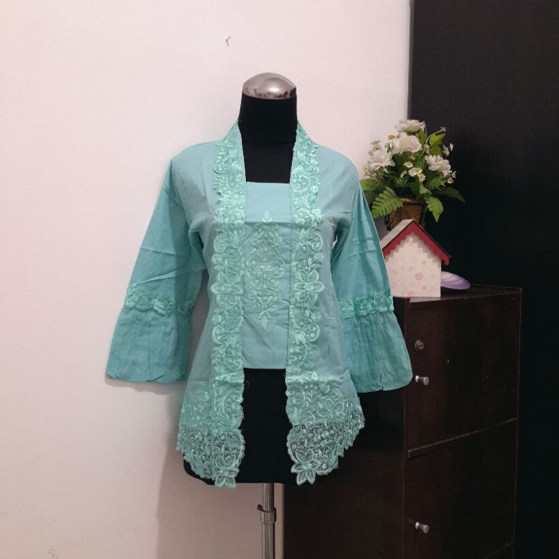 Kebaya katun kutubaru lengan balon ukuran M sampai XL