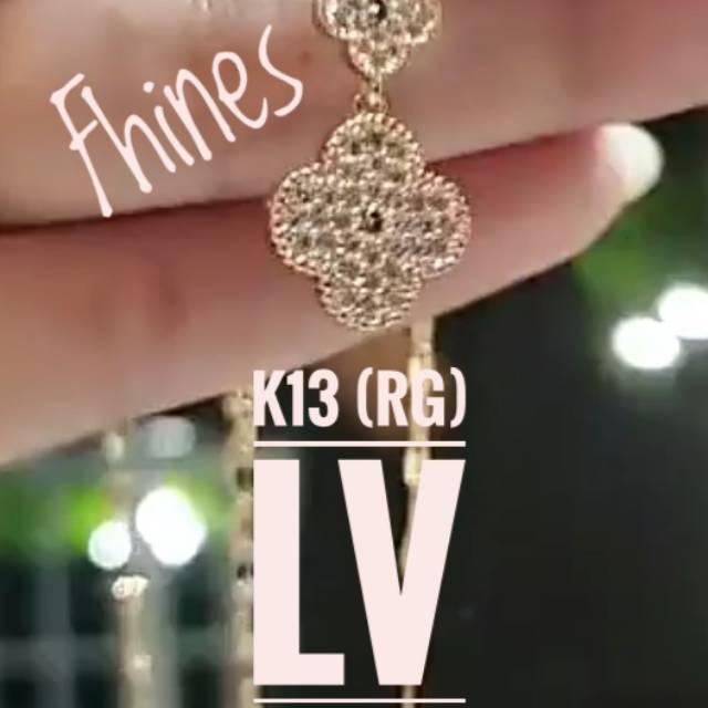 Kalung LV