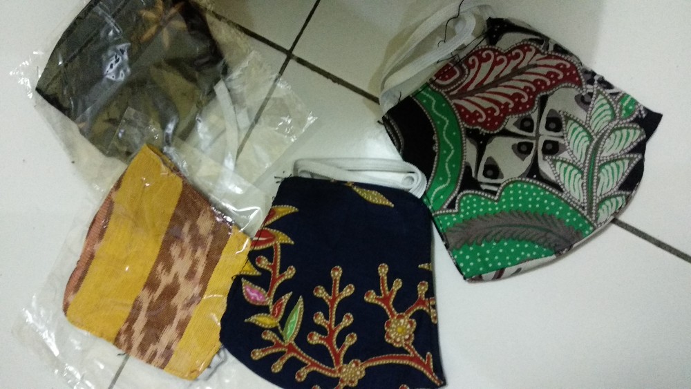 Low Price Masker Batik Anak Kids Fashionable Mask Motif Random Headloop Earloop Ecer Grosir Solo