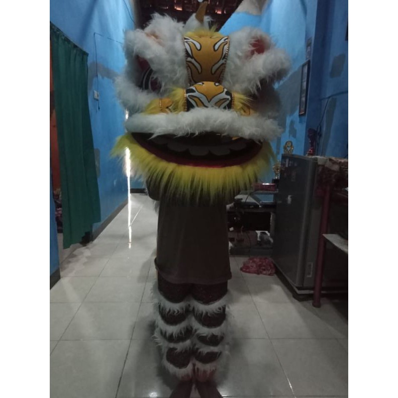 

barongsai mata kedip