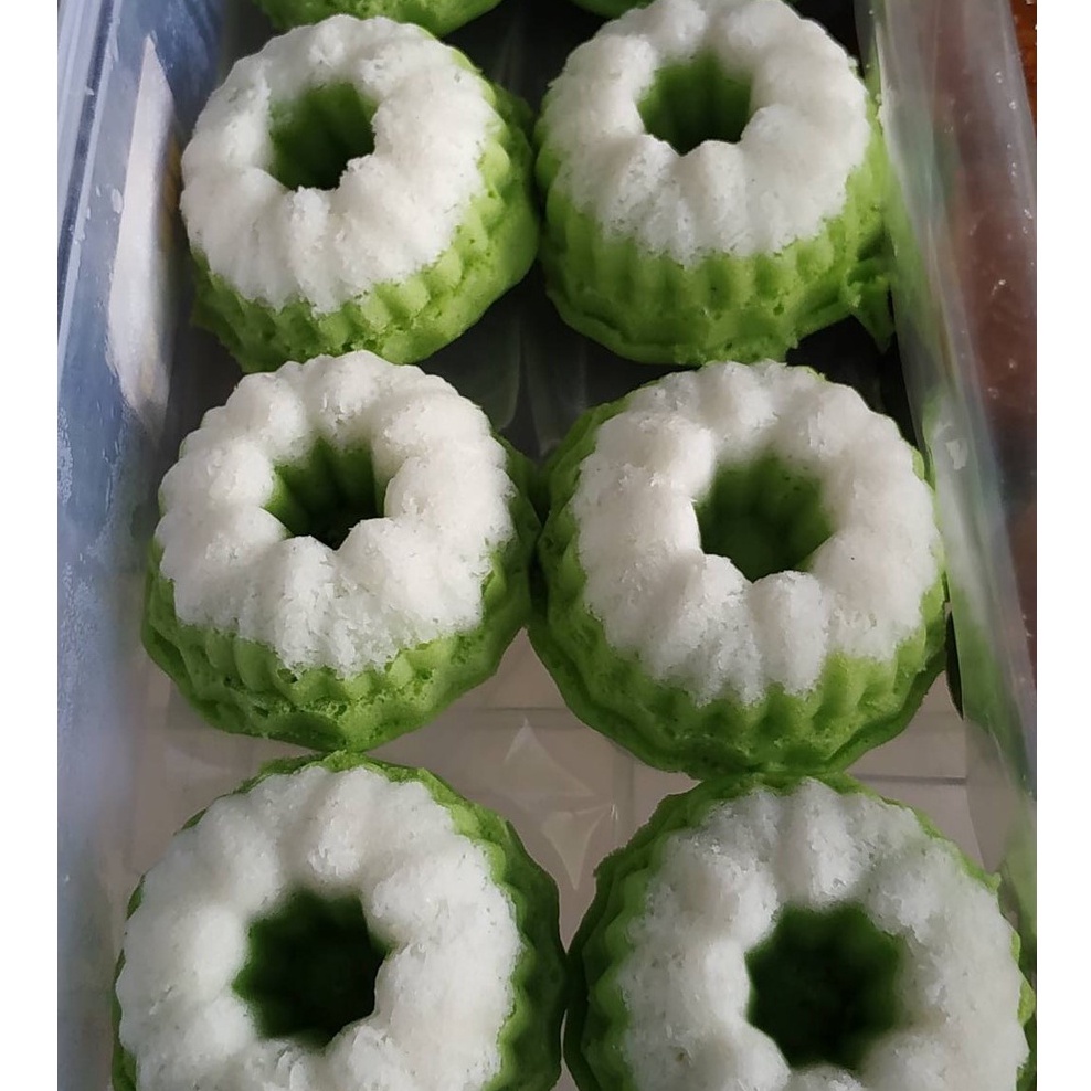 

kue putu ayu/jajanan pasar/serapan pagi/meeting kantor/cemilan sore/kue kukus/kue tradisional/kue namsen