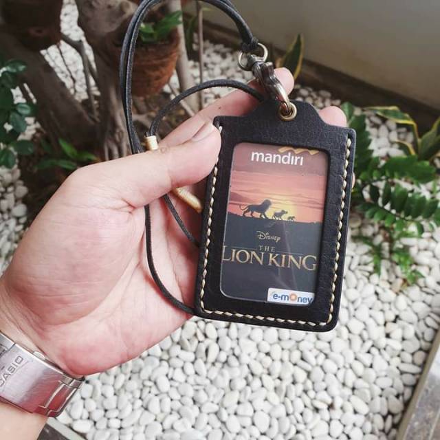 

ID CARD HOLDER KULIT ASLI, GANTUNGAN NAMA KULIT, NAME TAG KULIT ASLI, NAME TAG HOLDER, ID CARD