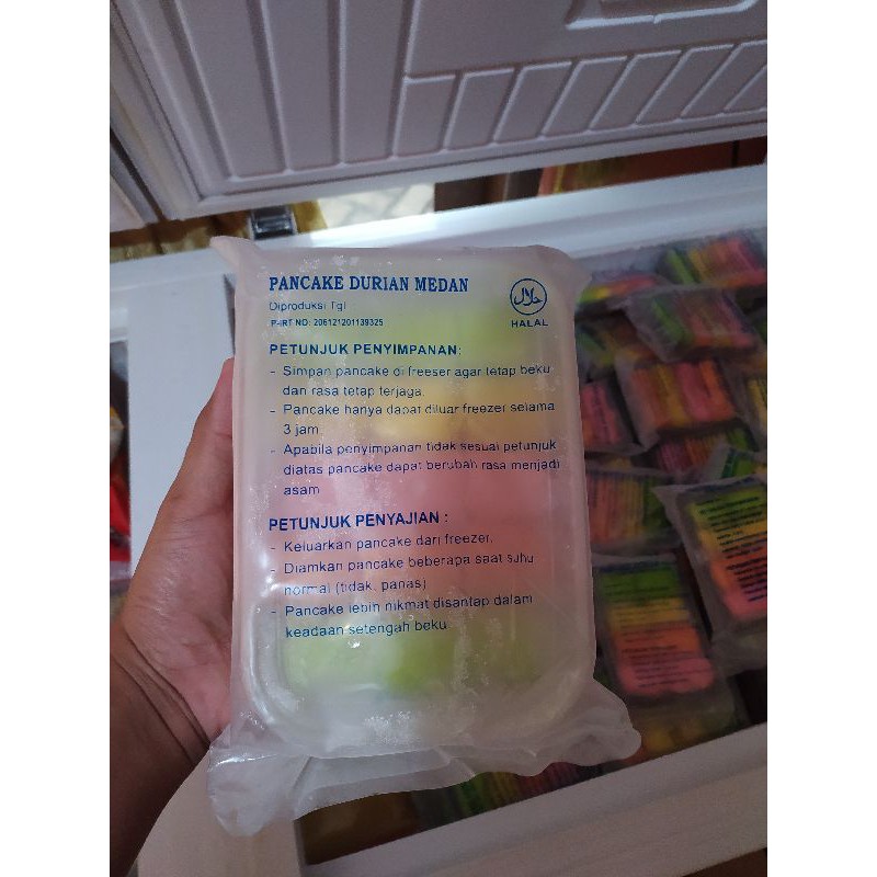 

Pancake durian/ pancake durian box