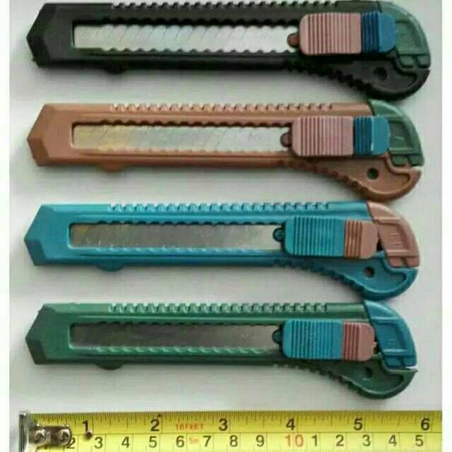 

Cutter Besar Serbaguna - Alat Potong Bahan Kain / Kertas