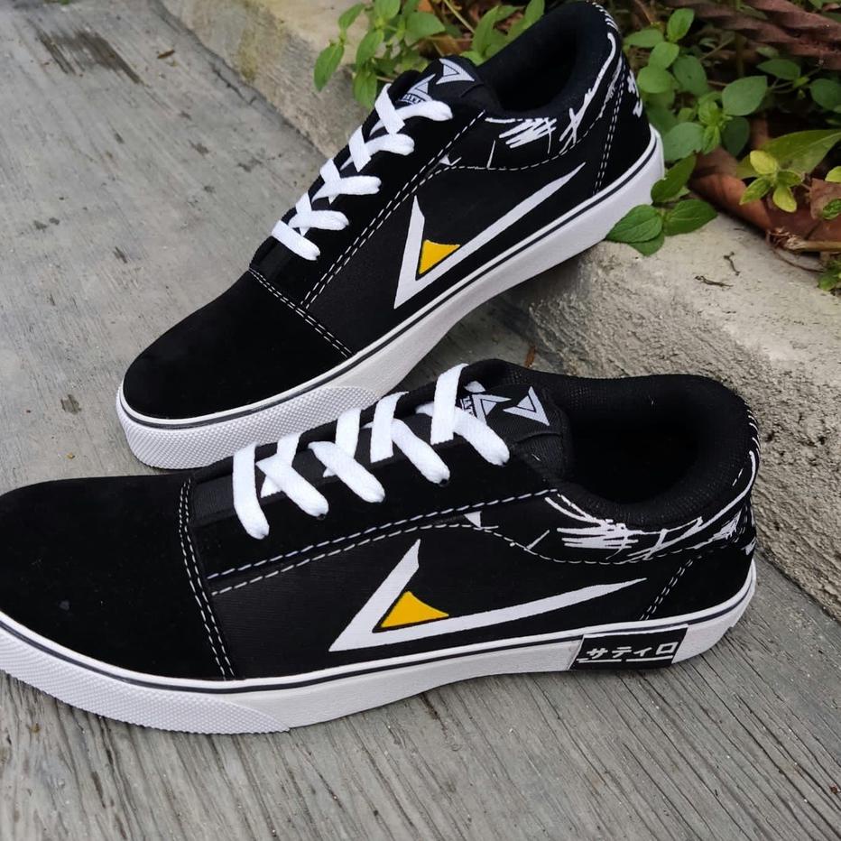 Dijamin Miring harga.. Sepatu sneakers grade orijinal spatu sekolah kuliah model Zatiro Ori White Bl