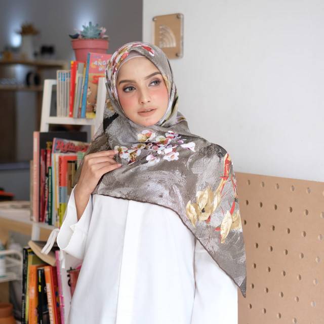 Hijab Original Turki Merek Avandia Esarp Termurah Kualitas Dijamin 100% Bagus dan Elegant Ukuran 115