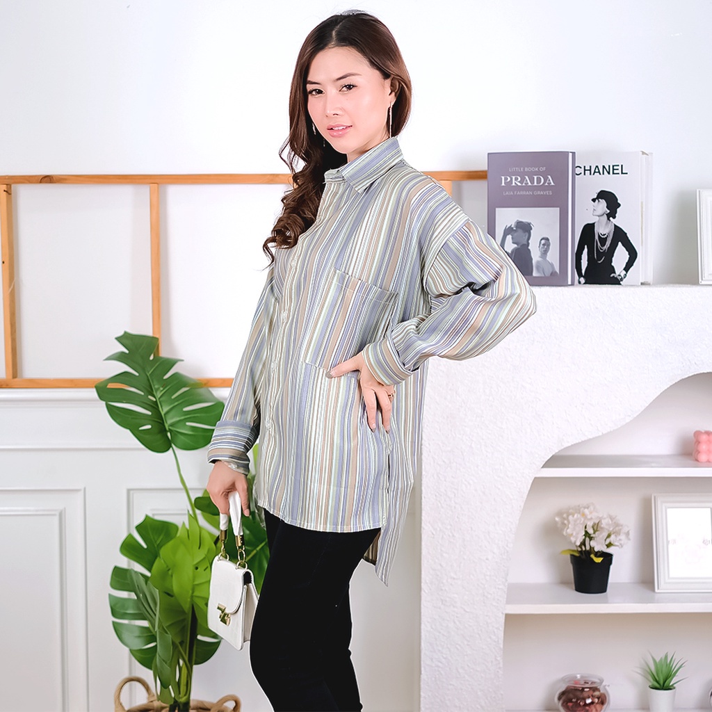 Tq88indonesia Fashion Kemeja salur  Wanita Terbaru / Kem Yovie New Stripe Blouse / Baju Atasan Wanita Kekinian / Ootd / Baju Santai Wanita / Kemeja Cewek Terbaru / Kemeja wanita Lengan Panjang