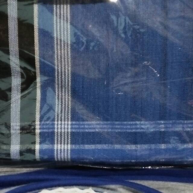 Kain tenun asli Lombok