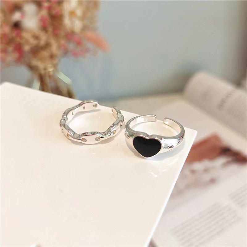 COD✨2 Pcs Cincin Korea Silver Gaya Cinta Hitam Aesthetic Ring Pria Keren Untuk Wanita Aksesori Fashion