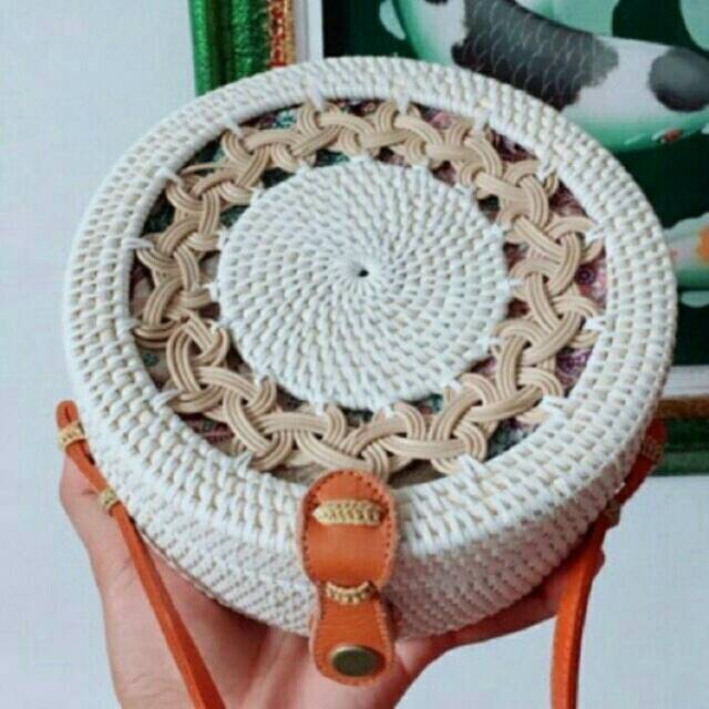 TAS ROTAN BULAT CANTIK 20 CM