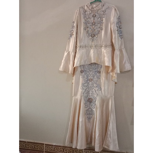 preloved bibiq elizhabeth winsby