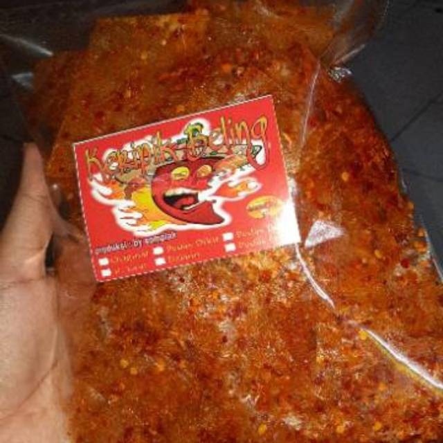 

Cemilan hot somplak extra daun jeruk ada level pedasnya juga loh ...