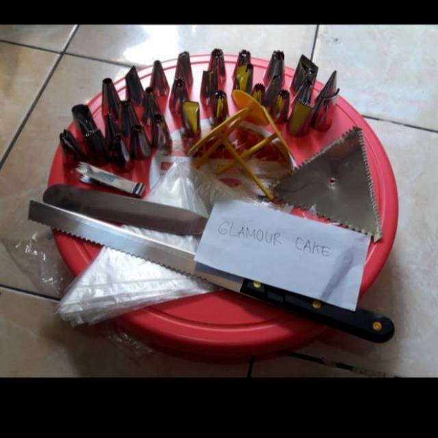 

1 set alat penghias kue / dekorasi kue paling lengkap