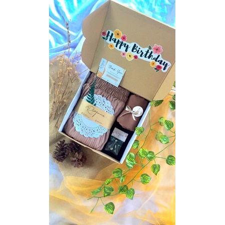 

[siap kirim] Batch_1 HAMPERS BOX PREMIUM/GIFT BOX/KADO/GRADUATION/WEDDING/BIRTHDAY/WEDDING