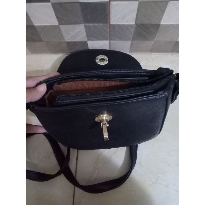 Tas Selempang lorica by Elizabeth