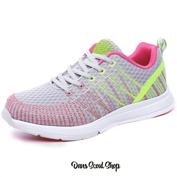 Sepatu Sneakers Wanita Olahraga Kasual Model Kets Perempuan-2