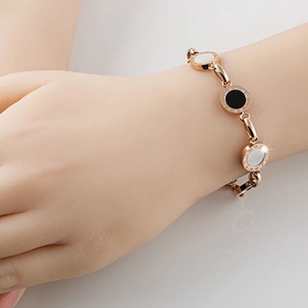 Gelang tangan Wanita Titanium Anti Karat Premium Quality