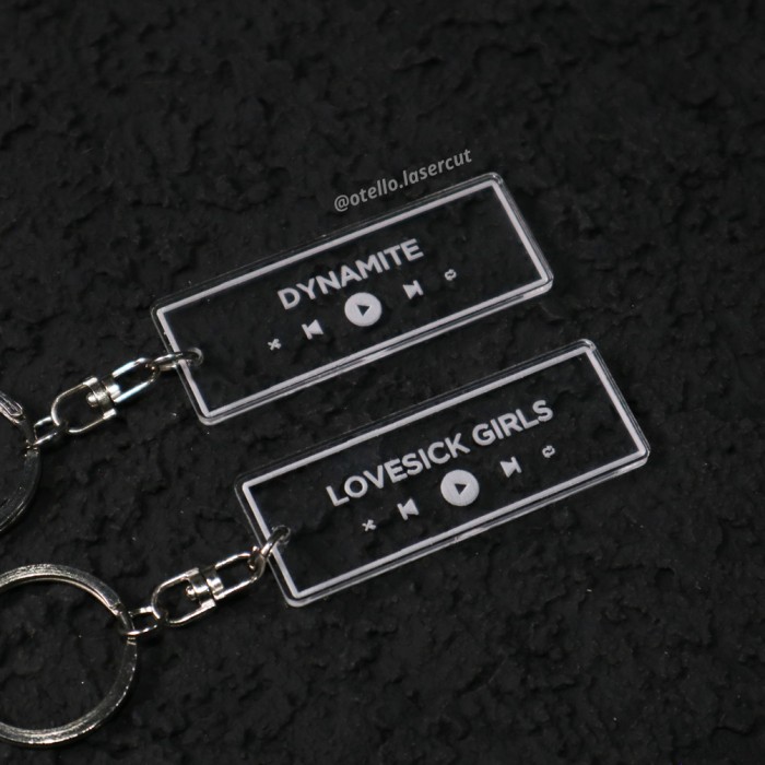 Custom Gantungan Kunci Label Spotify Judul Lagu Keychain Acrylic Song Akrilik Hadiah Custom