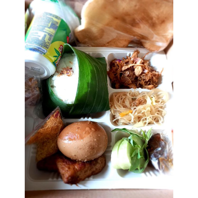 

Paket Rahmah 1 (Nasi Krawu Ayam)