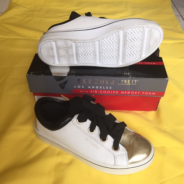 PRELOVED ORI Skecher air cooled memory foam.. (sepatu cewek SKECHER ORIGINAL with box)
