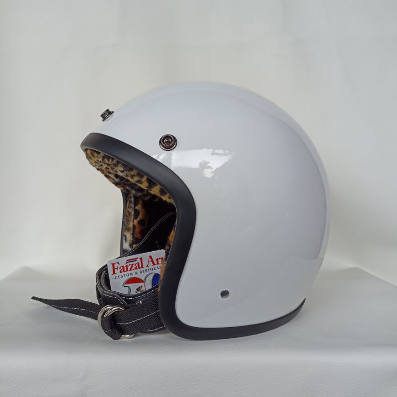 Helm Slim Head Putih Busa Macan