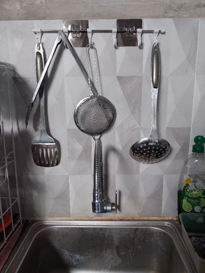 Gantungan Spatula Sutil Sodet Alat Dapur Baju Tempel Dinding Tembok Murah