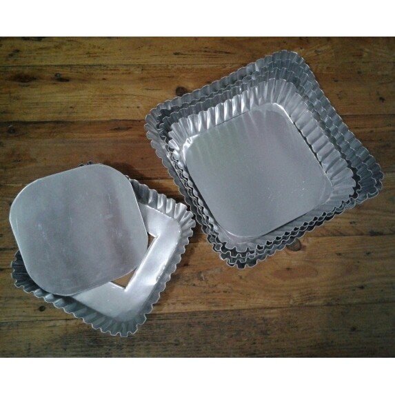 Loyang Cetakan Kue Pai Pie Roti Bentuk Kotak Bergerigi isi 5 Murah unik langka