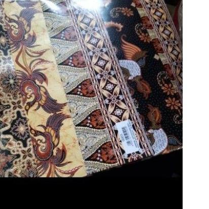 

KERTAS KADO KIKI BATIK