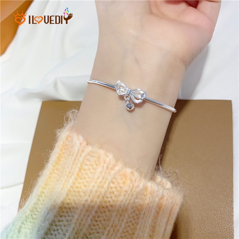 Gelang Bangle Cuff Adjustable Hias Lonceng Pita Gaya Korea Untuk Wanita