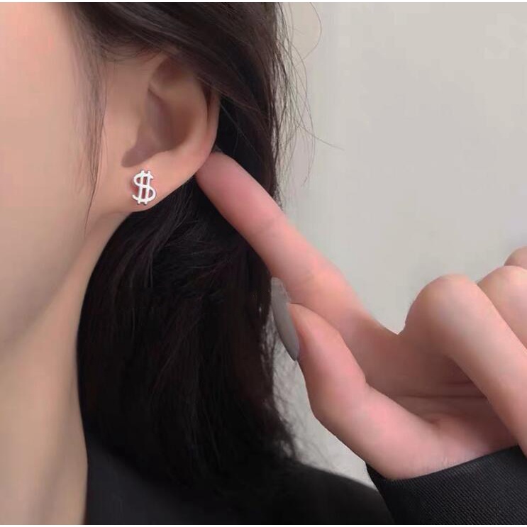 1 Pasang Anting Stud Desain Tanda Dollar Bahan S925 Silver Anti Alergi Untuk Wanita