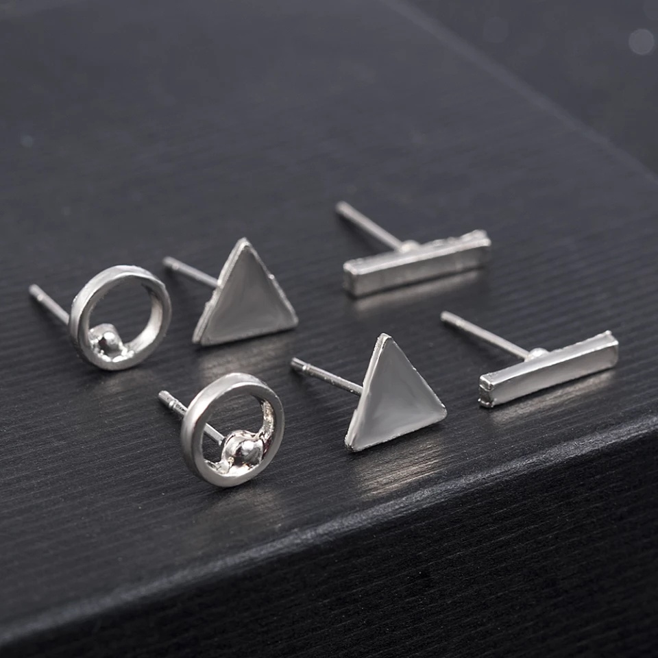 3 Pair / Set Wanita Sederhana Cubic Triangle Geometric Shaped Stud Earrings
