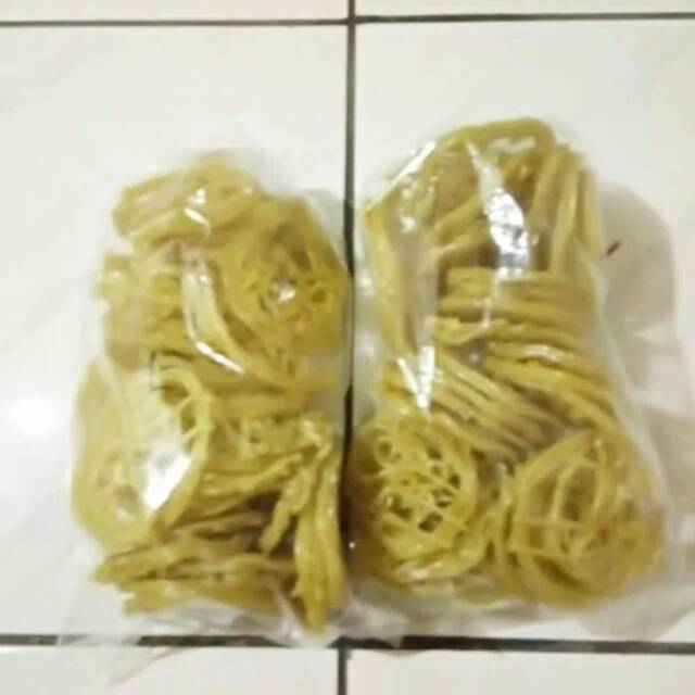 

Kerupuk mie kecil 500 gr