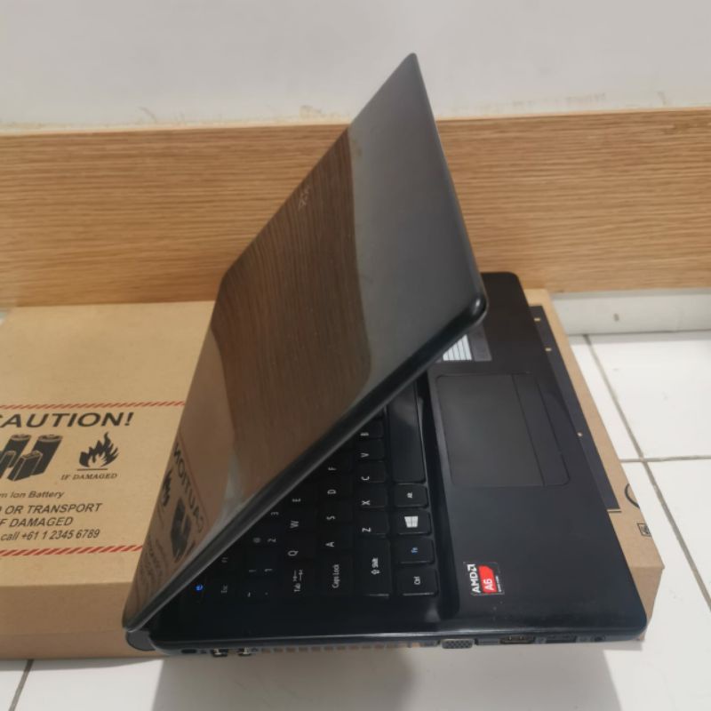 Laptop Acer Aspire E1-432 Amd A6 - 5200 Ram 4GB HDD 500GB Amd Radeon HD 8400/R3 Windows 10 Layar 14 inch