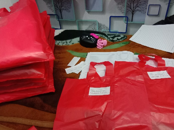 Maura Couple - Sania Ruffle Batik Couple Ori Ndoro Jowi Garansi Termurah Shopee -  Batik Modern Solo