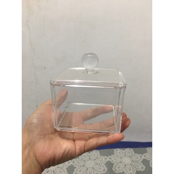 miniso tempat transparant