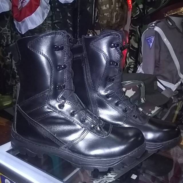 Sepatu PDL jatah TNI AD