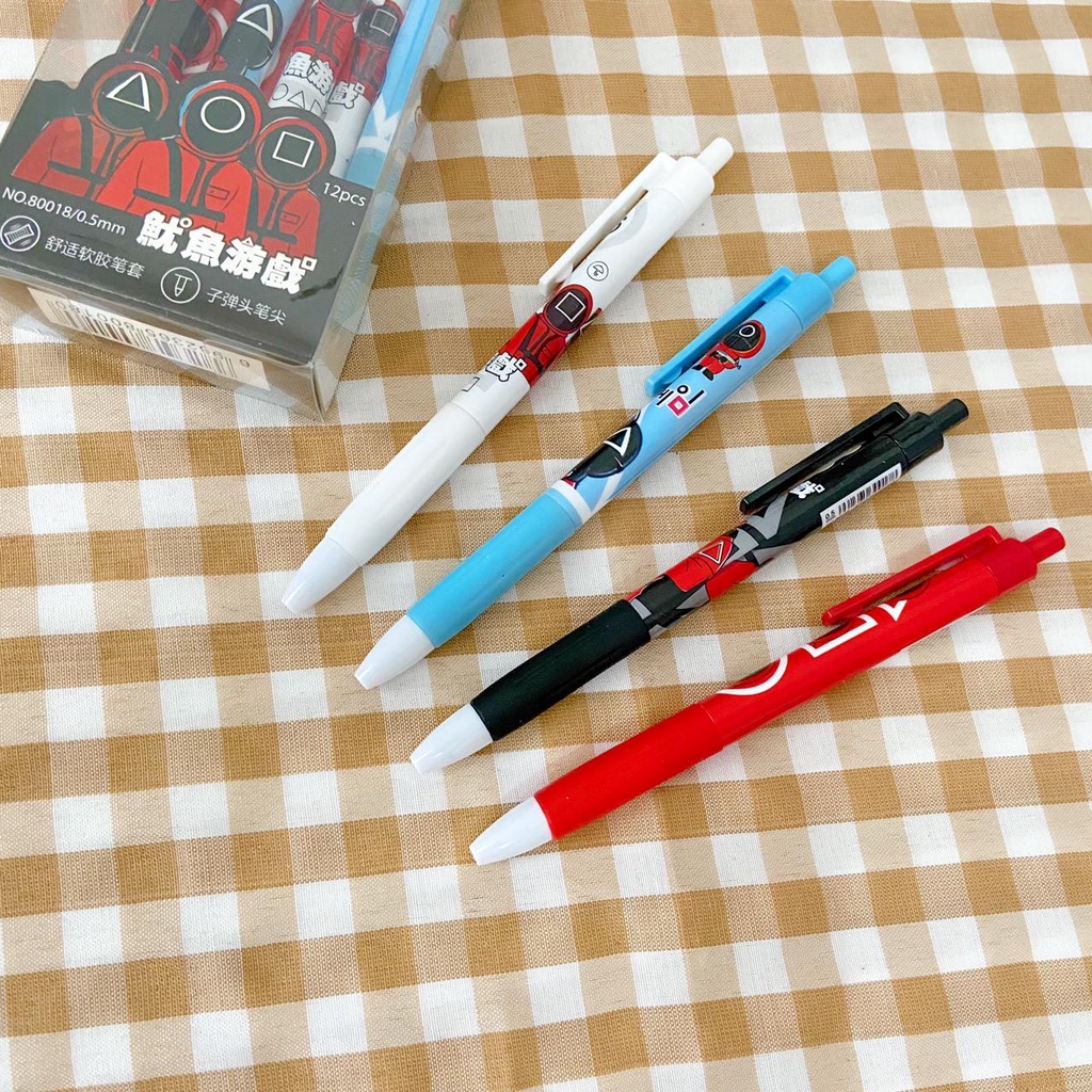 

Pen Cetek Squidgame / Pulpen Cetek Gel Tinta / Bolpen Mekanik Motif Kartun Jepang Korea Game Film Squid Tentara Harga Grosir Import Ready