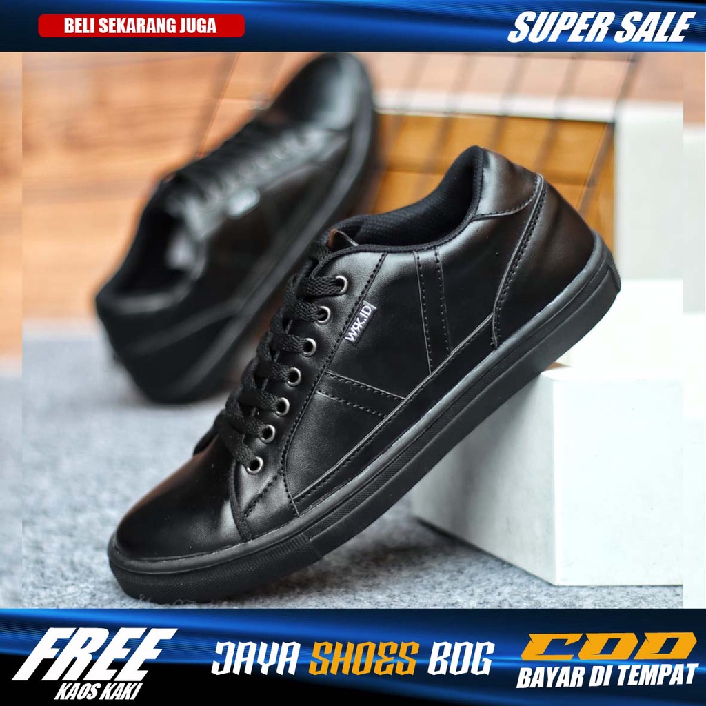 MOGU Sneakers Kasual Hitam Trendy Original Simple Footwear Kulit Sintetik Anti Slip