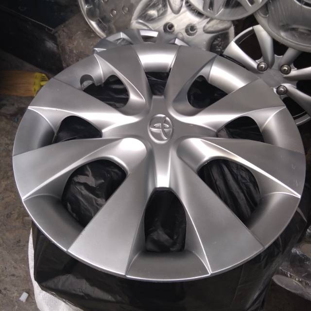 Dop velg  original avanza 2017 ring14 in murah meriah