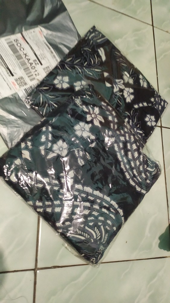 Maura Couple - Sania Ruffle Batik Couple