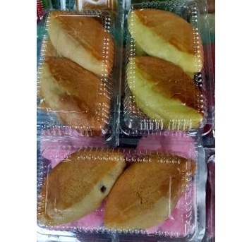 

Kue pukis isi 4 pcs