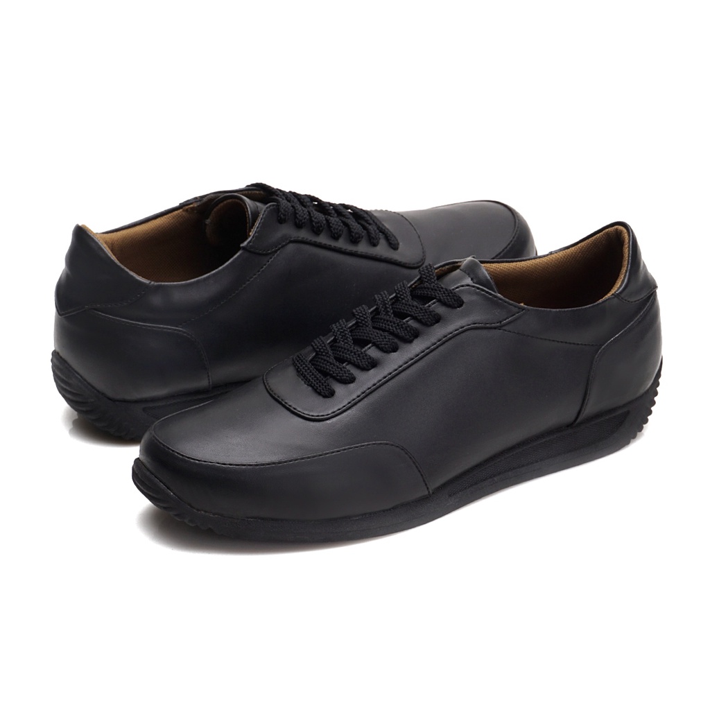 FASTER BLACK ORIGINAL x REYL MAN Sepatu Sneakers Hitam Putih Pria Kets Tali Casual Jalan Santai Main Nongkrong OOTD Distro Kondangan Undangan Sekolah Kuliah Kerja Fashion Sport Footwear Semi Kulit Premium Big Size Ukuran Jumbo 44 Keren Terbaru Branded Ori