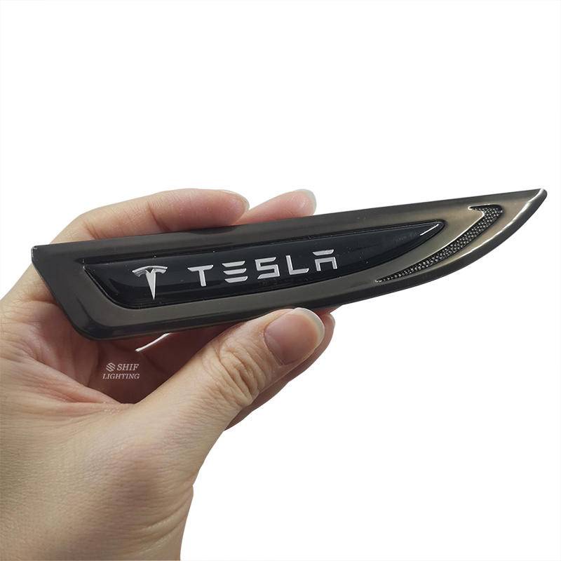 2pcs Stiker Emblem Logo Tesla Bahan Metal Untuk Fender Samping Mobil Tesla